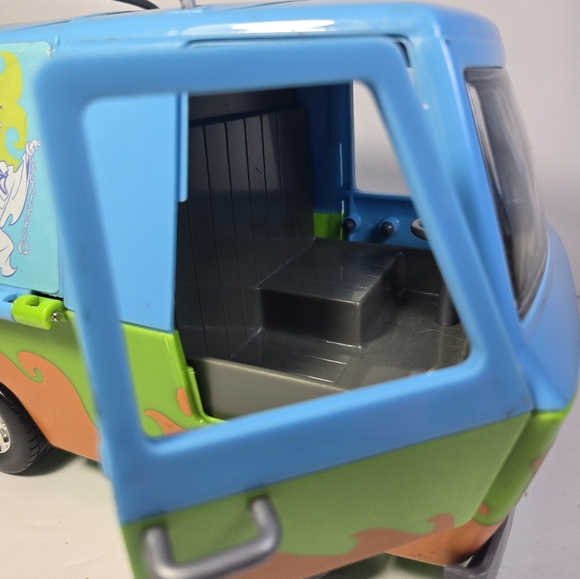 SCOOBY DOO Mystery Machine Van GHOST PATROL w/ Opening Hatch - Picture 10 of 12